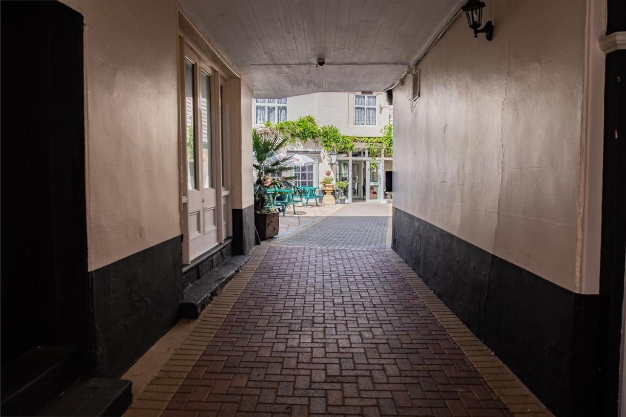 The Rose And Crown Hotel Wisbech Exterior photo