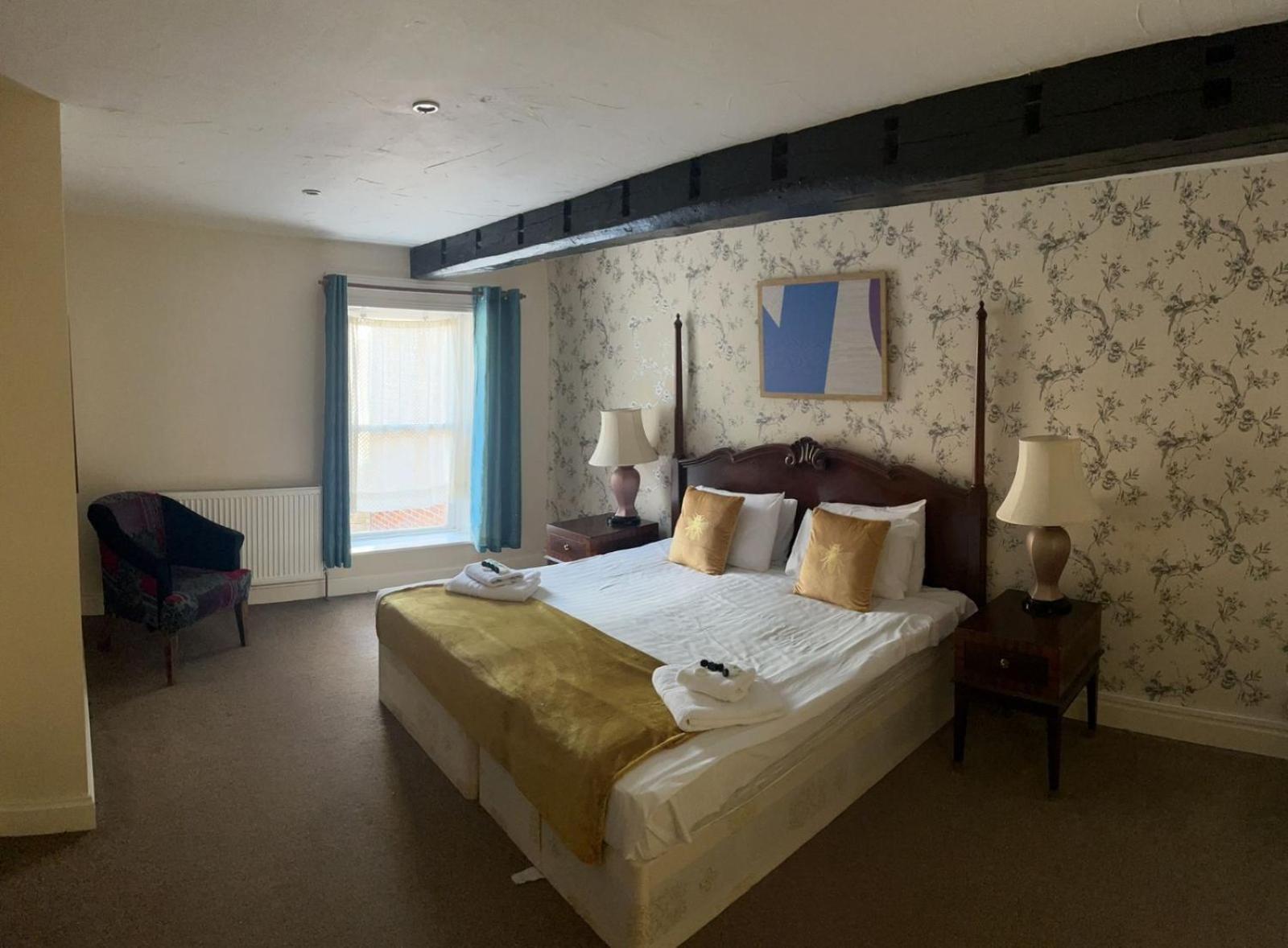 The Rose And Crown Hotel Wisbech Room photo
